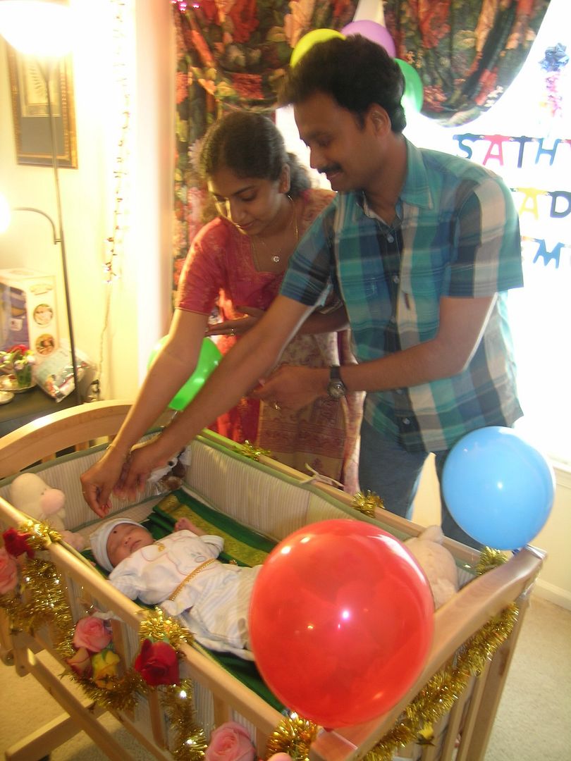 Hot Indian aunties Photos Saree Pics: Aunty And Uncle